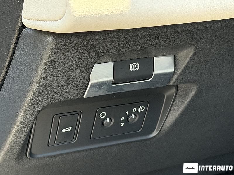 Land Rover Discovery Sport 2022 — Миниатюра 15