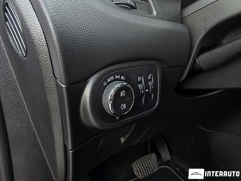 2016 Opel Zafira — Miniatură 7