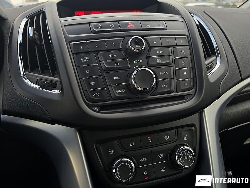 2016 Opel Zafira — Miniatură 10