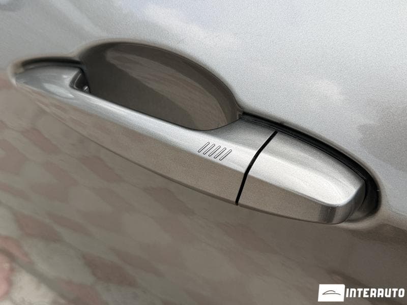 BMW 216d 2016 — Миниатюра 5