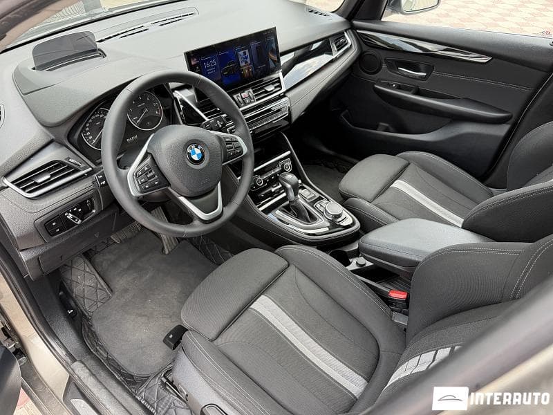 BMW 216d 2016 — Миниатюра 8