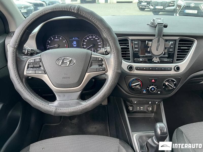 2017 Hyundai Accent — Miniatură 8