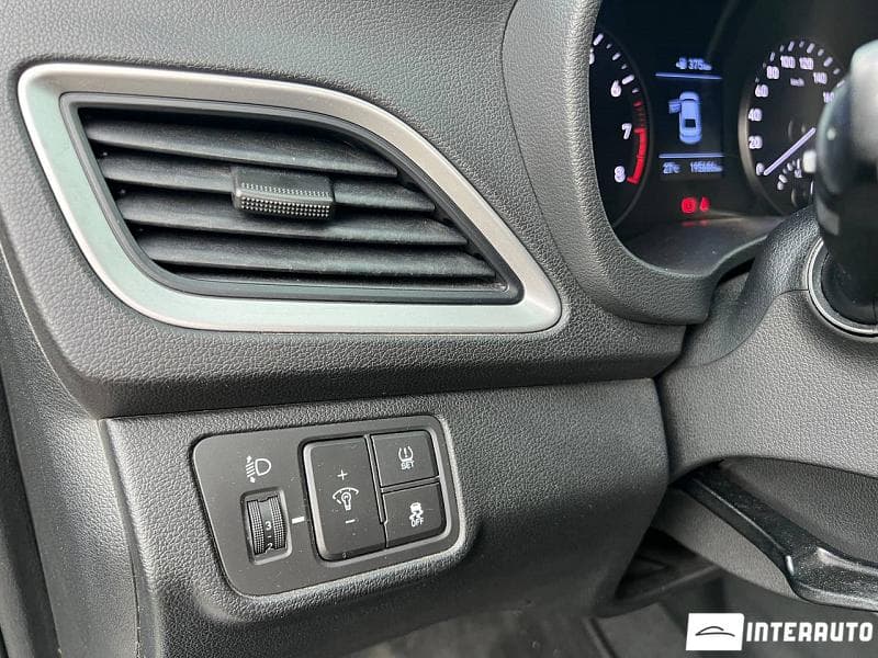 2017 Hyundai Accent — Miniatură 13