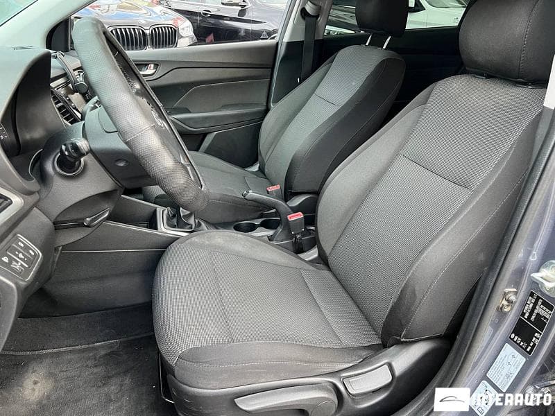 2017 Hyundai Accent — Miniatură 6