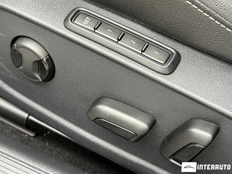 2023 Volkswagen Jetta — Miniatură 12