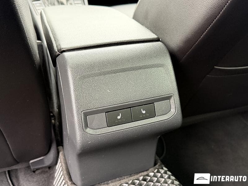 2023 Volkswagen Jetta — Miniatură 13