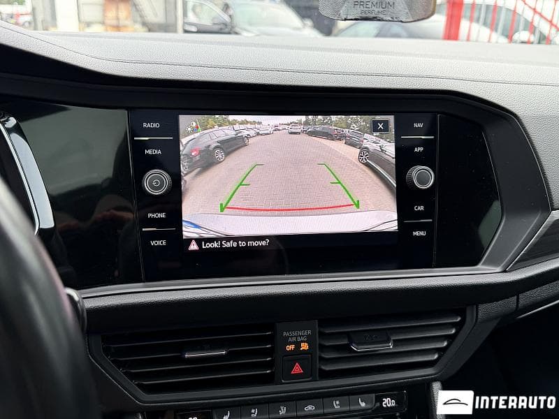 2023 Volkswagen Jetta — Miniatură 10