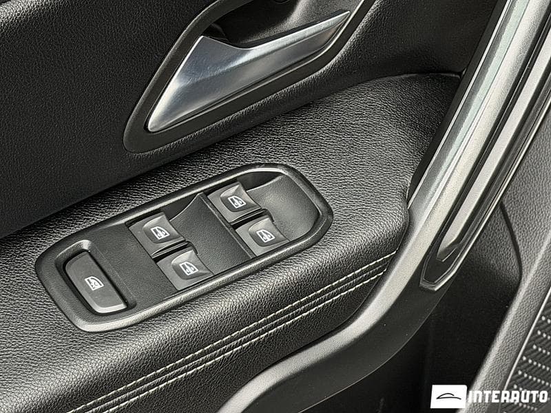 2022 Dacia Duster — Miniatură 5