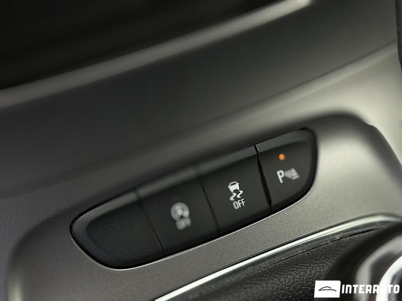 Opel Astra 2019 — Миниатюра 11