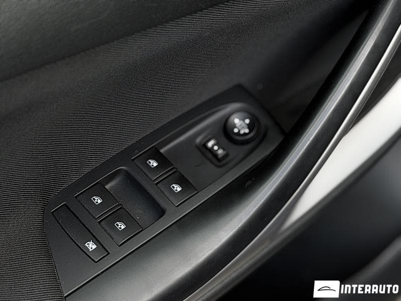 Opel Astra 2019 — Миниатюра 5