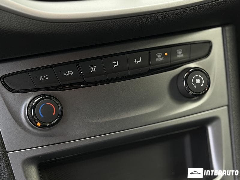 Opel Astra 2019 — Миниатюра 12