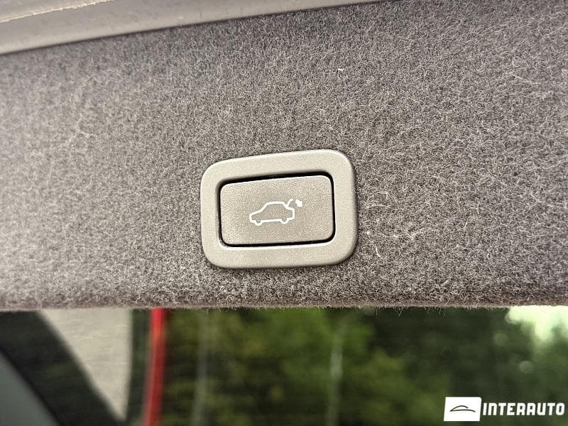 Volvo XC 60 2017 — Миниатюра 17
