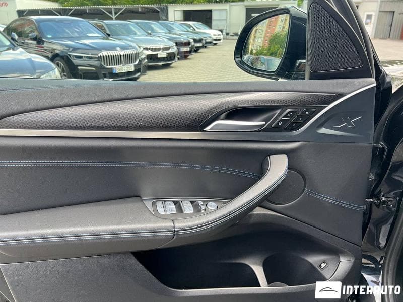 BMW X3 3.0e 2023 — Миниатюра 8