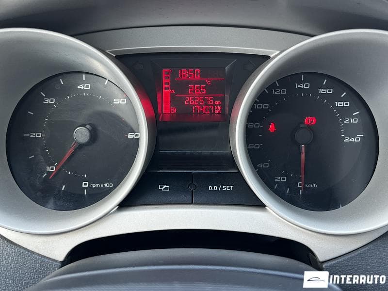 Seat Ibiza 2011 — Миниатюра 12