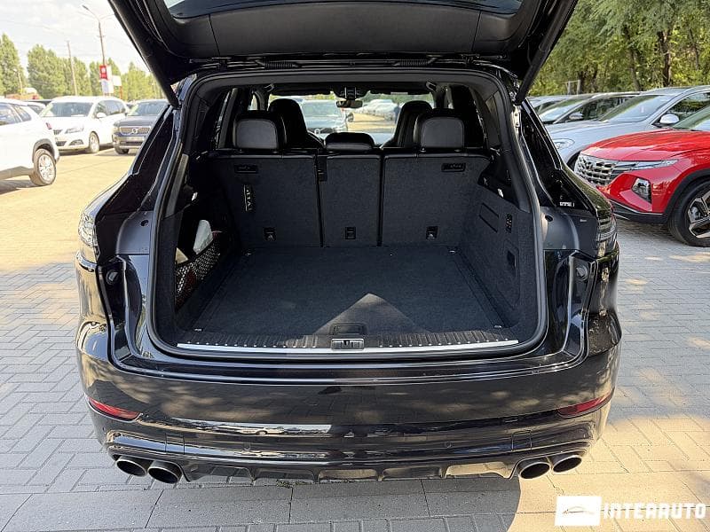 Porsche Cayenne S 2018 — Миниатюра 5