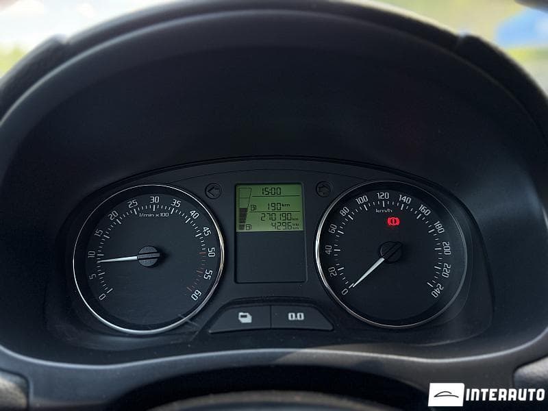 Skoda Fabia 2010 — Миниатюра 10