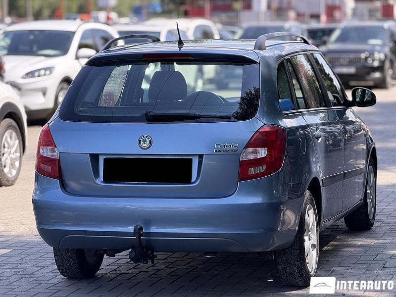 Skoda Fabia 2010 — Миниатюра 4