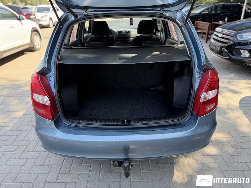 Skoda Fabia 2010 — Миниатюра 5