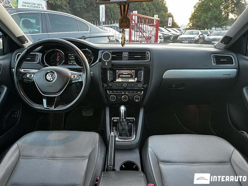 Volkswagen Jetta 2015 — Миниатюра 10