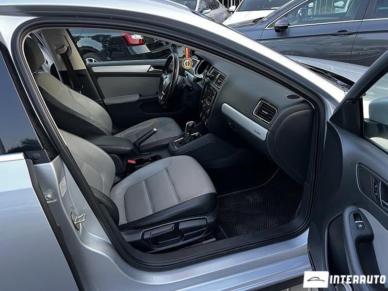 Volkswagen Jetta 2015 — Миниатюра 5