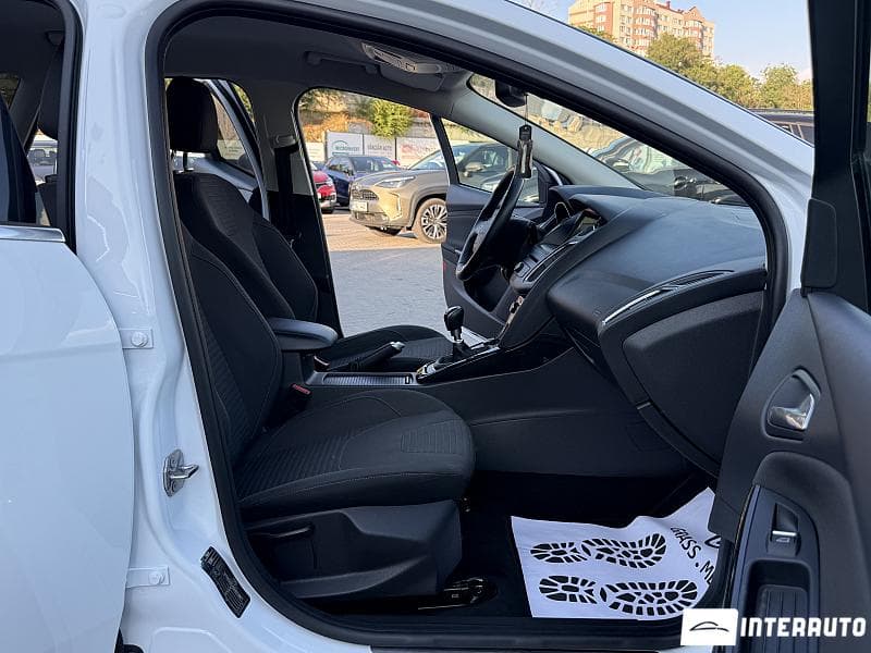 2017 Ford Focus — Miniatură 14