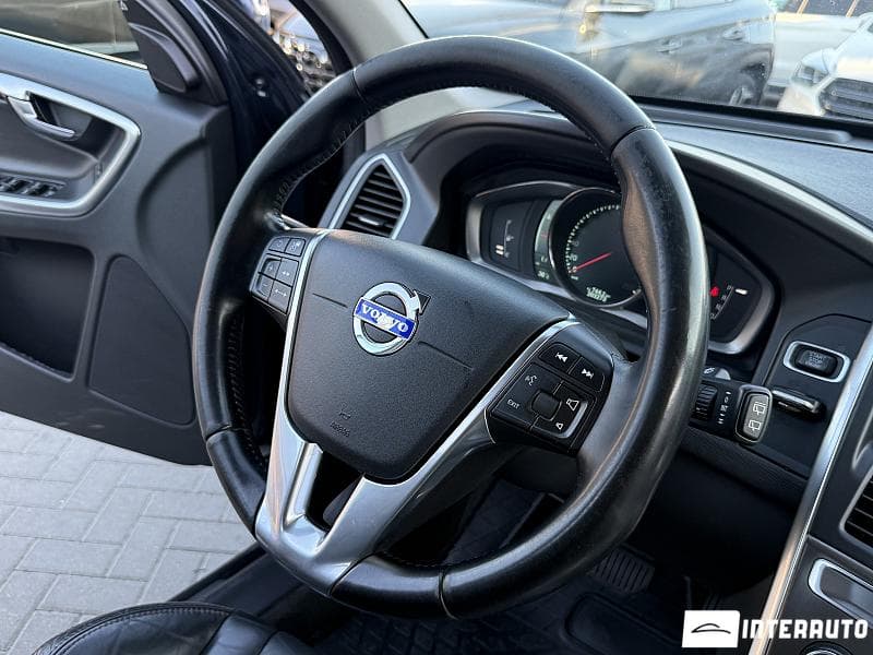Volvo XC 60 2013 — Миниатюра 8