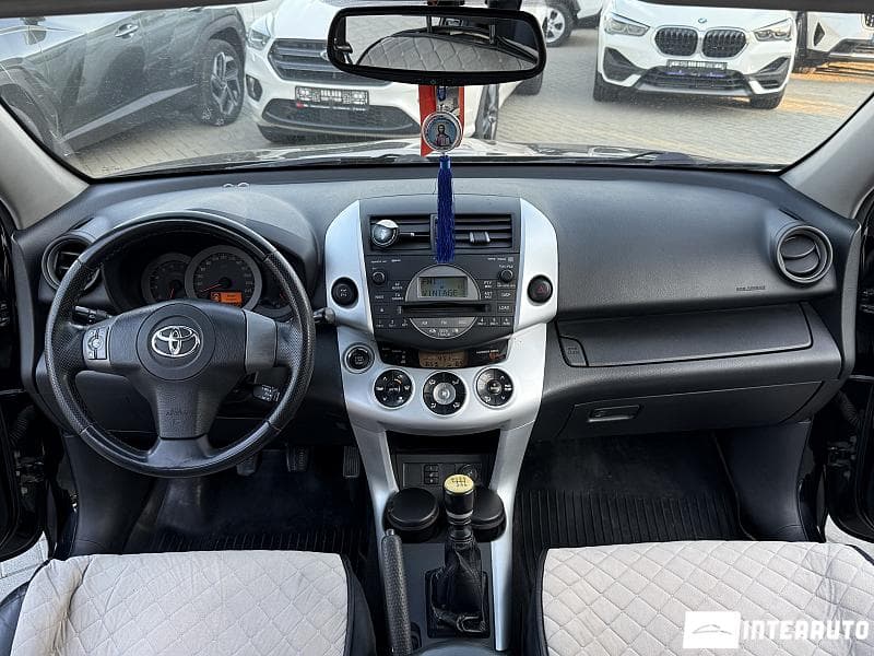 Toyota Rav-4 2007 — Миниатюра 6