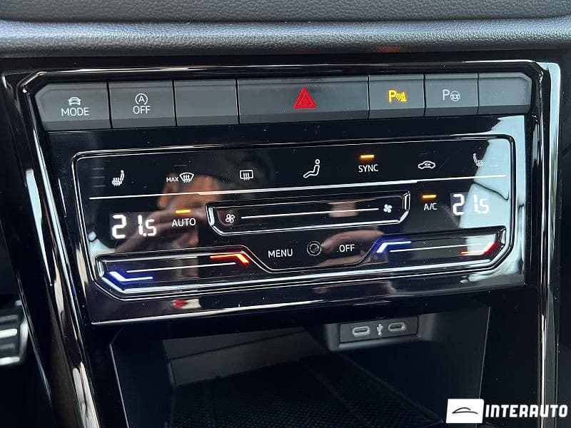 Volkswagen T-Roc 2023 — Миниатюра 8