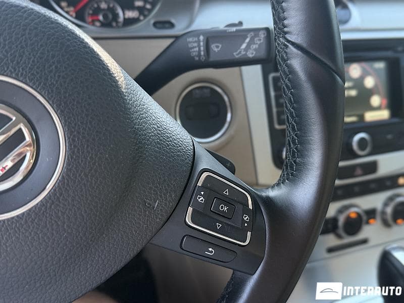 2012 Volkswagen Passat — Miniatură 12