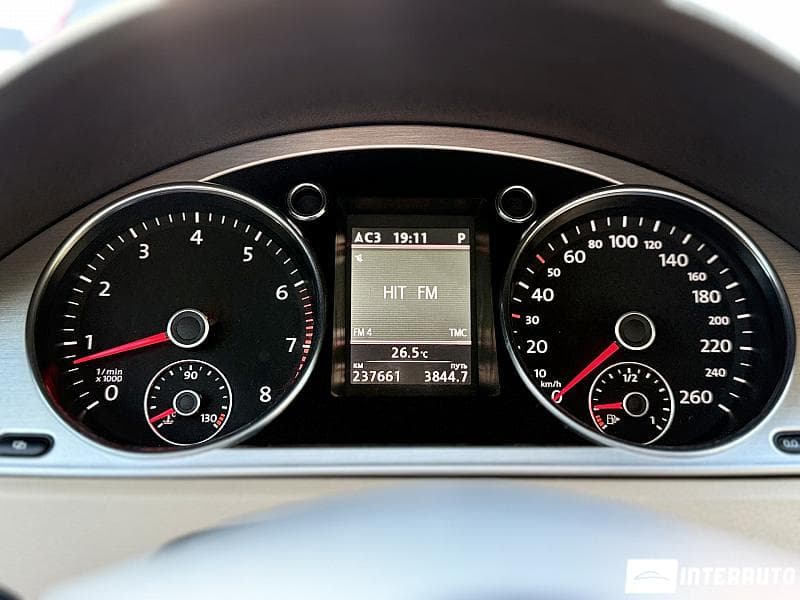 2012 Volkswagen Passat — Miniatură 13