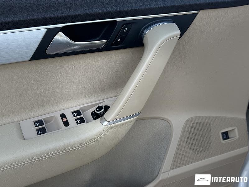 2012 Volkswagen Passat — Miniatură 7