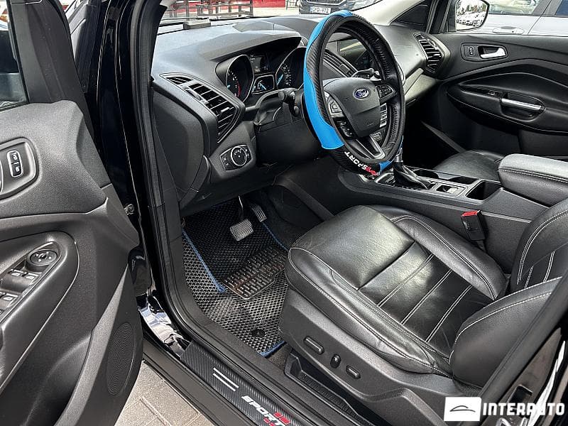 2017 Ford Escape — Miniatură 5