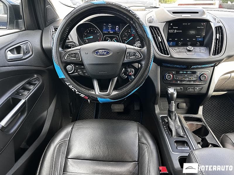 2017 Ford Escape — Miniatură 8