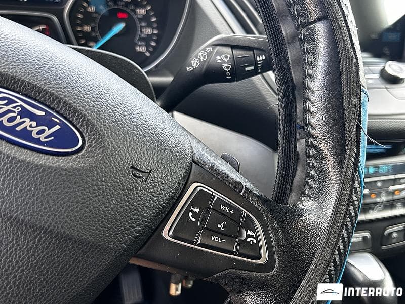 2017 Ford Escape — Miniatură 10
