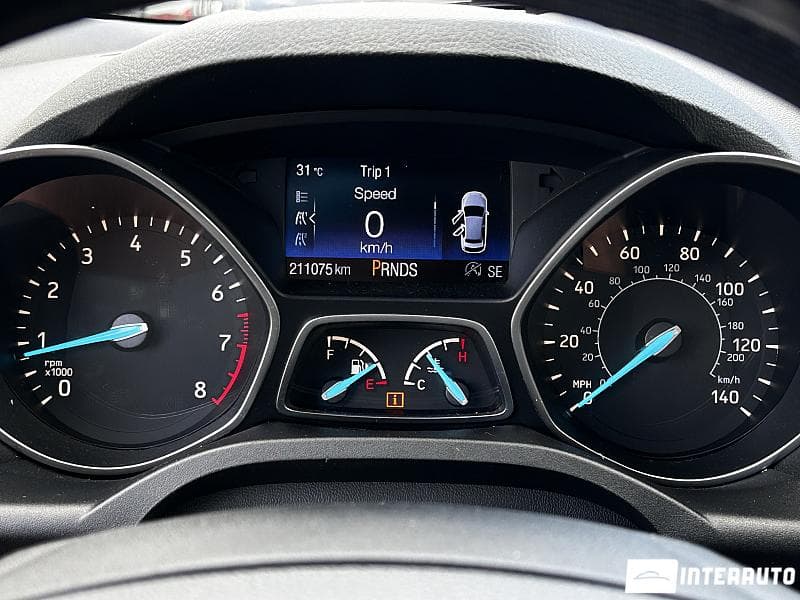2017 Ford Escape — Miniatură 11