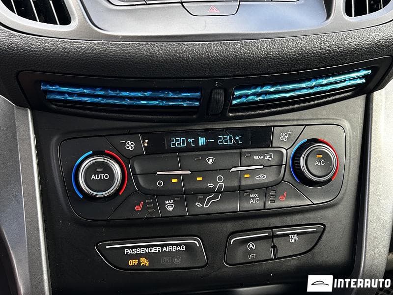 2017 Ford Escape — Miniatură 13