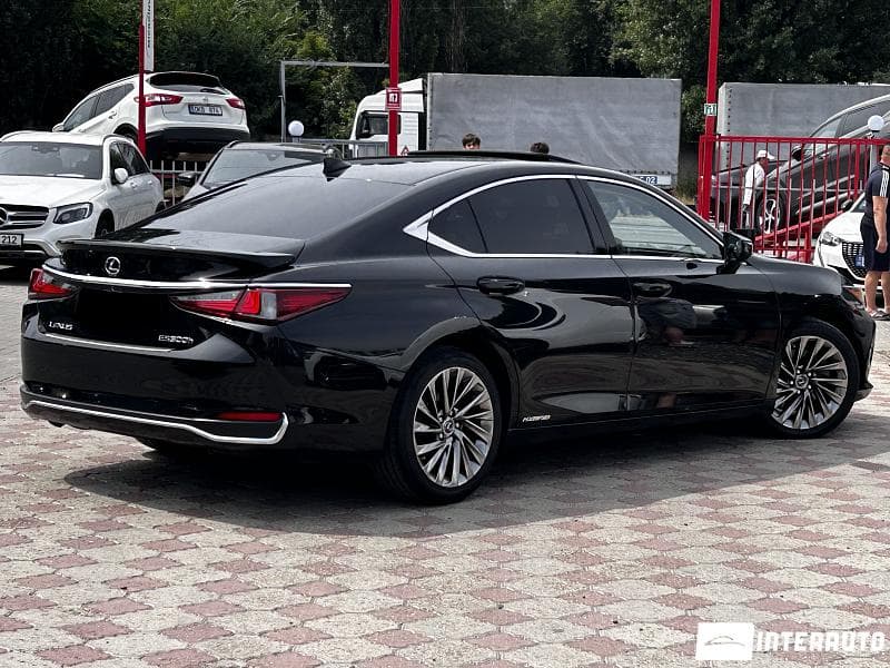 Lexus ES 300h 2022 — Миниатюра 2