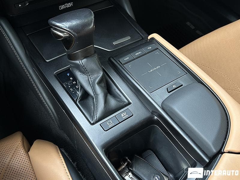 Lexus ES 300h 2022 — Миниатюра 17