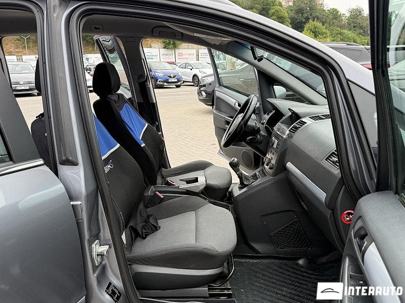 Opel Zafira 2006 — Миниатюра 12