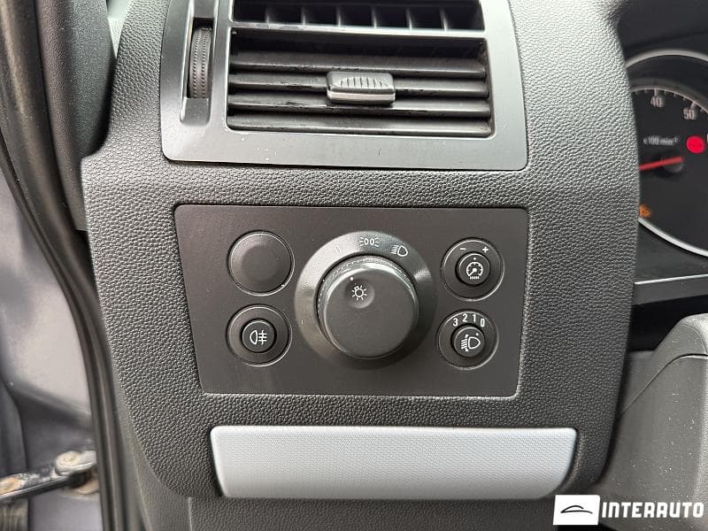 Opel Zafira 2006 — Миниатюра 16