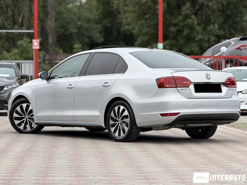 2012 Volkswagen Jetta — Miniatură 3