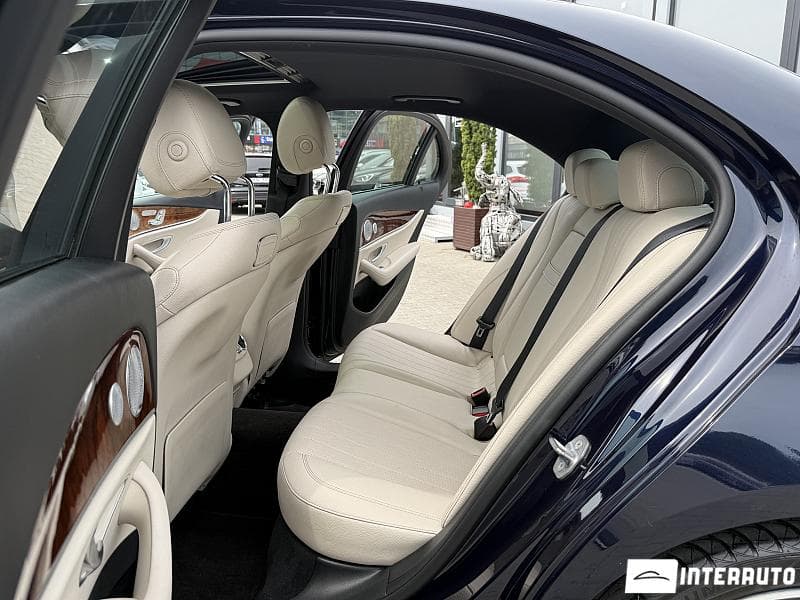 2018 Mercedes E 300 — Miniatură 17