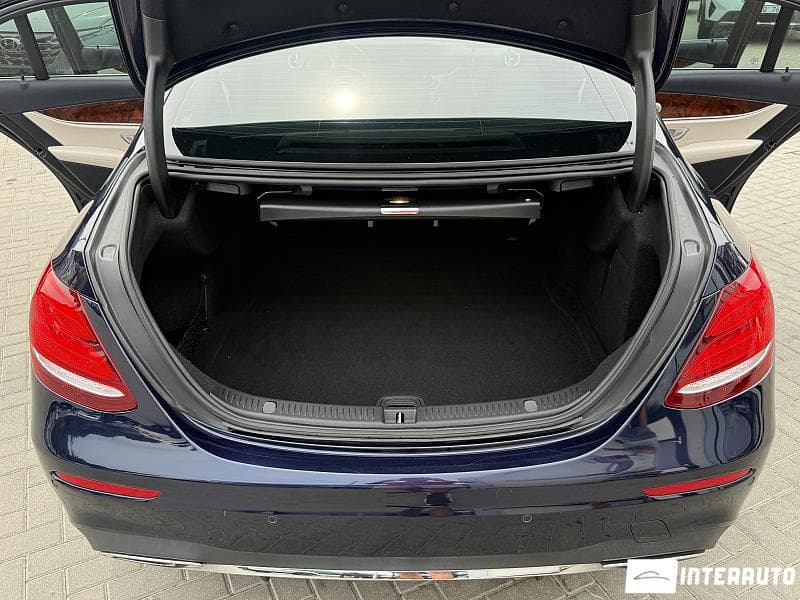 2018 Mercedes E 300 — Miniatură 24