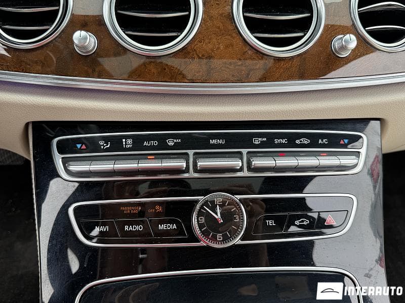 2018 Mercedes E 300 — Miniatură 12