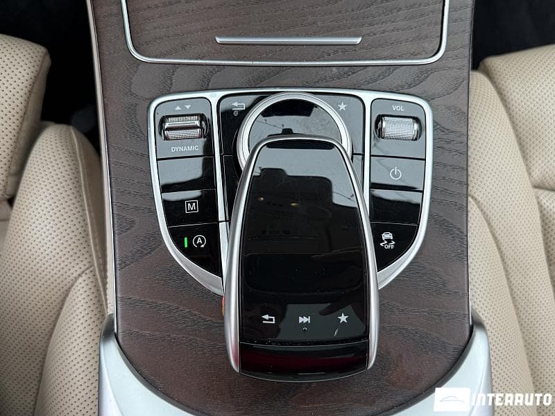 Mercedes GLC 300 2019 — Миниатюра 12