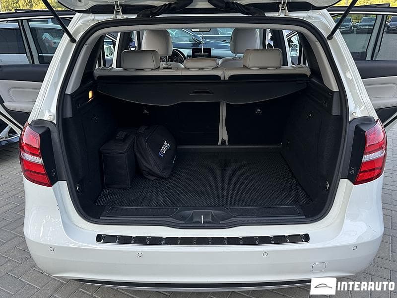 Mercedes B 250E 2017 — Миниатюра 19
