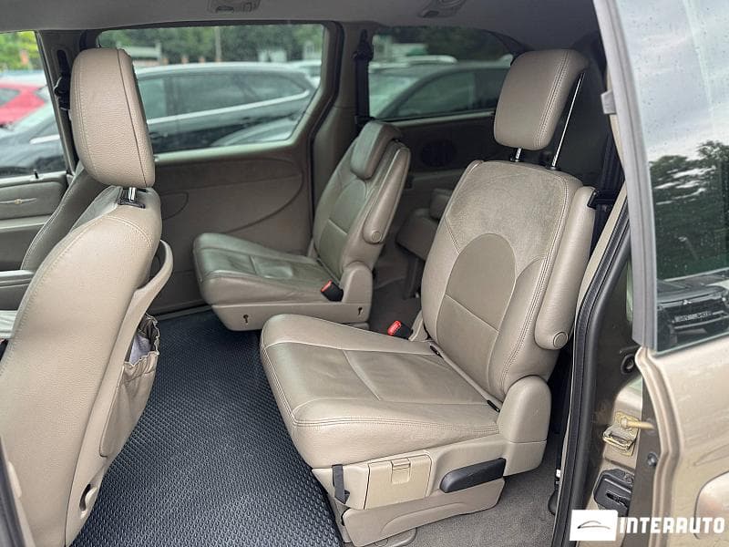 Chrysler Grand Voyager 2006 — Миниатюра 12