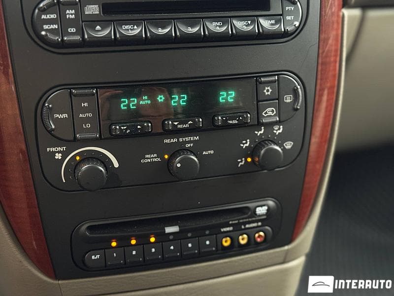 Chrysler Grand Voyager 2006 — Миниатюра 9