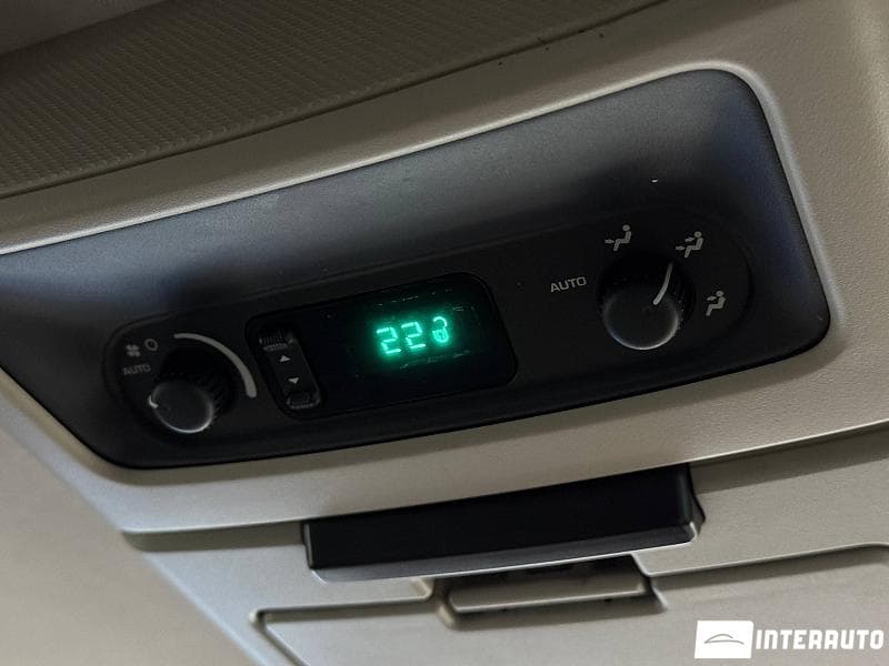 Chrysler Grand Voyager 2006 — Миниатюра 14