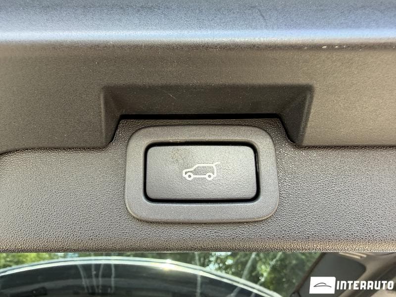 Land Rover Discovery 2019 — Миниатюра 19